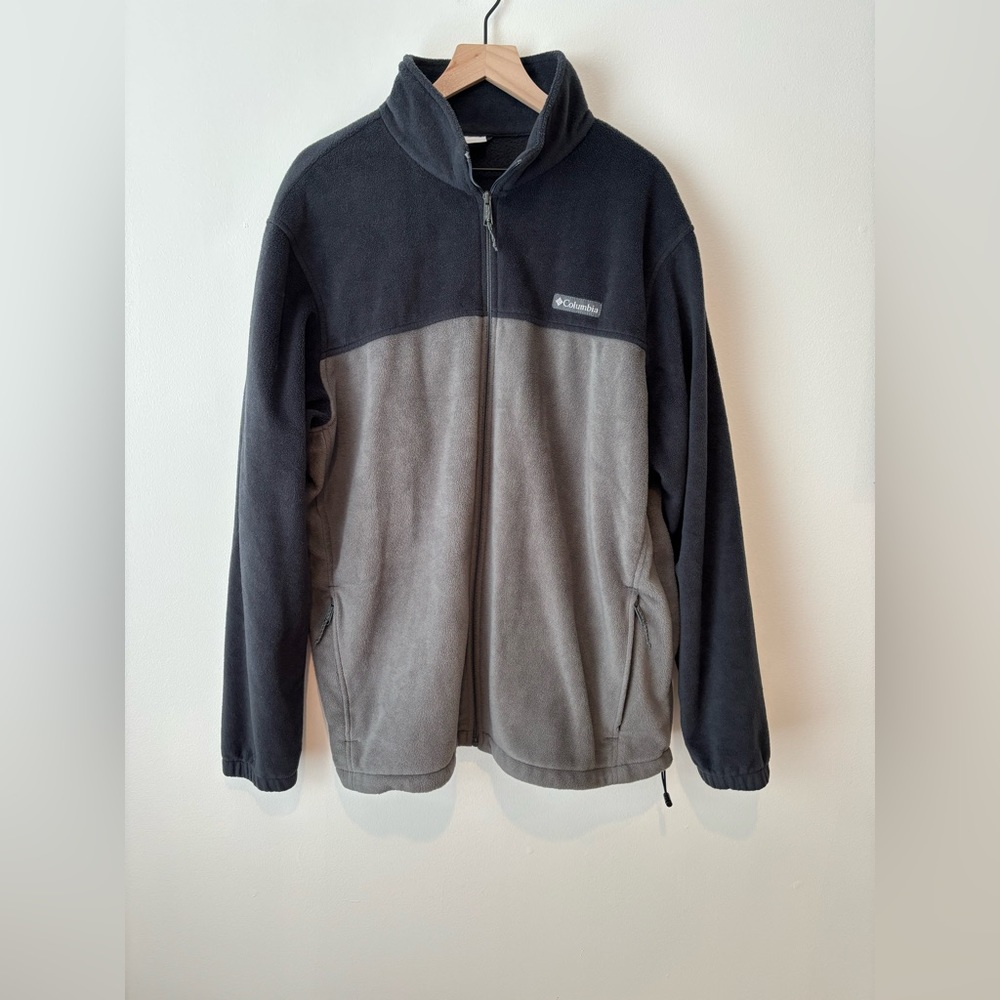 Men’s Columbia Fleece Jacket Navy and Gray in Size 2X Tall